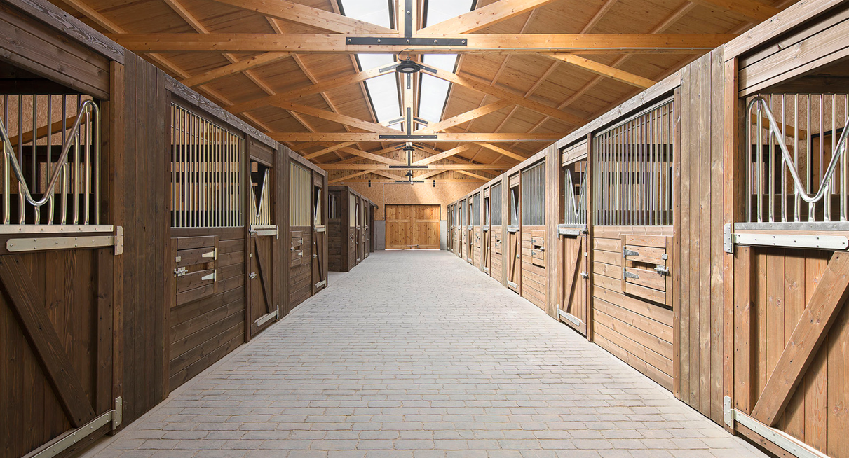 Stáj pro koně, Gabarra Arquitectes